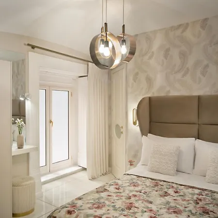 Lejlighed Luxury 4 With Private Bathrooms-toledo Napoli