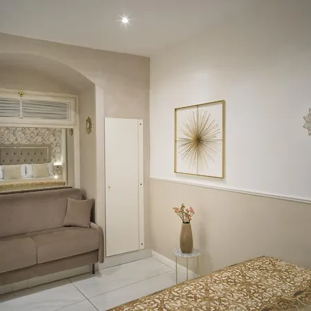 Luxury 4 With Private Bathrooms-toledo Apartment *