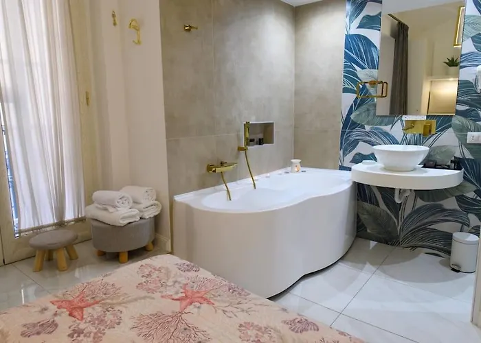 Apartamento Via Toledo-4 Camere 4 Bagni-Gruppi 10-12