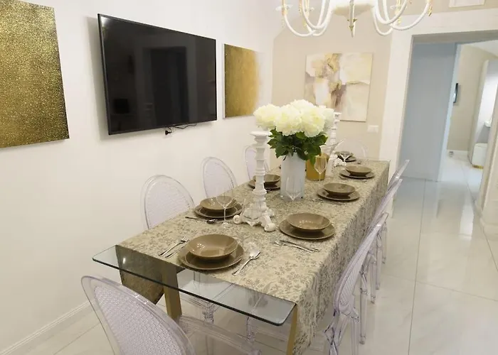 Apartamento Via Toledo-4 Camere 4 Bagni-Gruppi 10-12 Nápoles